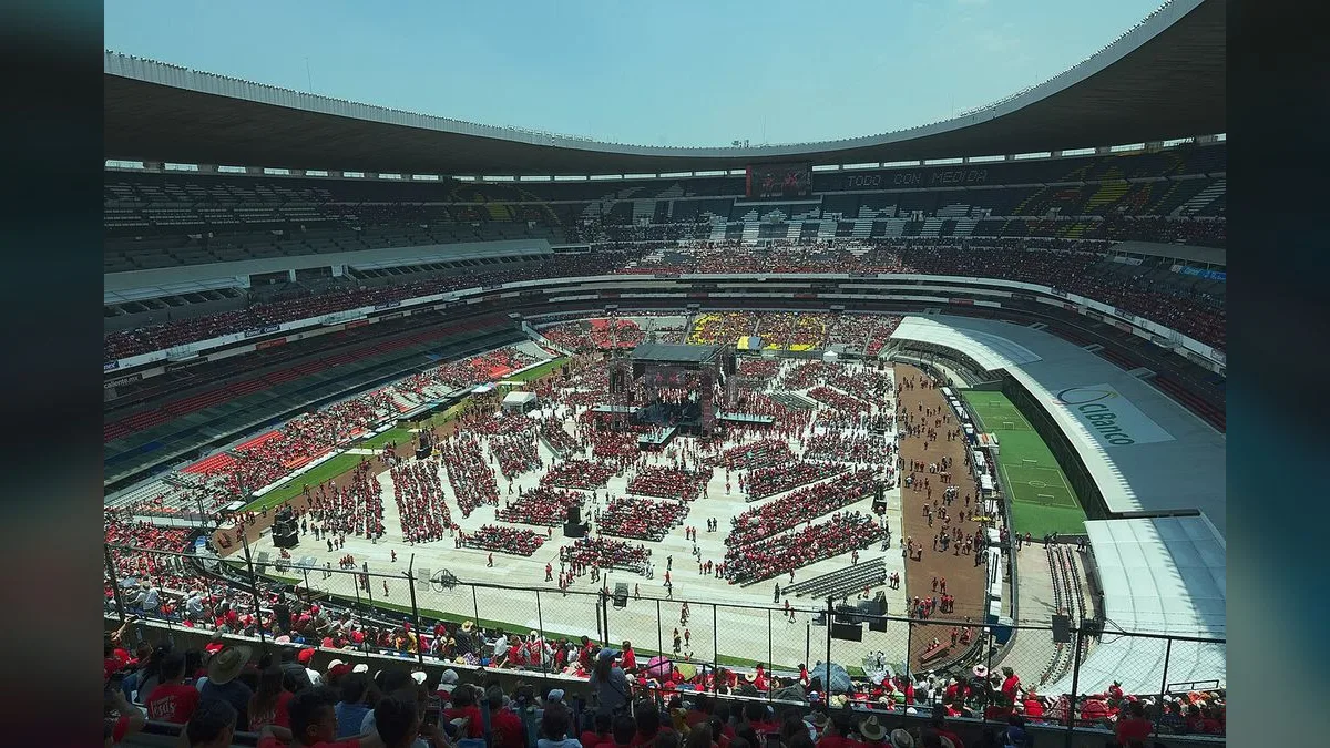 Interior do Estádio Azteca, palco da abertura da Copa 2026